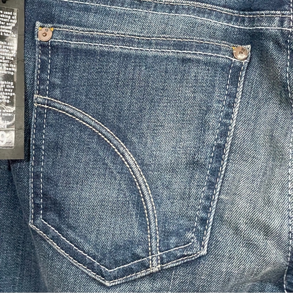 Joe's Jeans Women's Boot Cut in Classic Blue - Picture 7 of 11